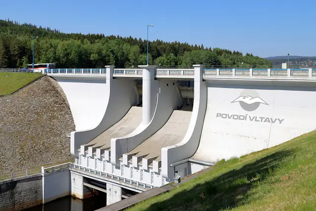 Lipno — Lipno nad Vltavou - Stausee Lipno, Staumauer
