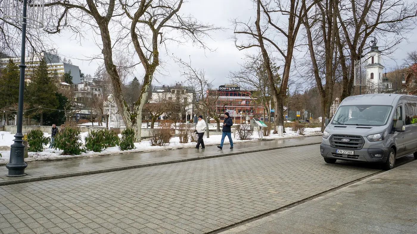 Słotwiny Arena — Aleja Leona Nowotarskiego in winter Krynica-Zdroj Poland 2026